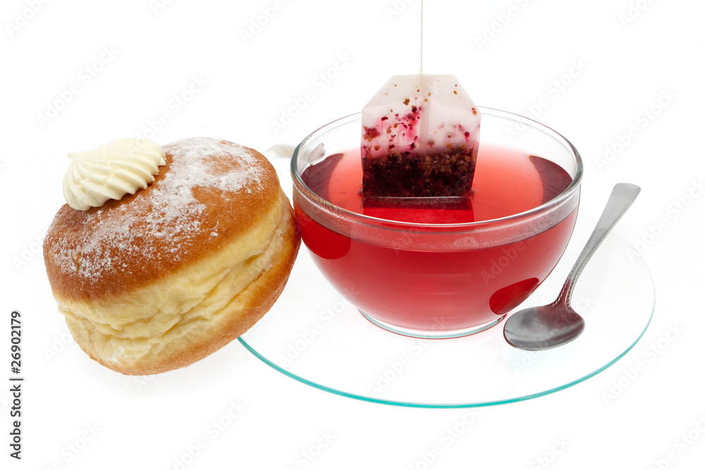 Tee mit Krapfen Tee mit Krapfen