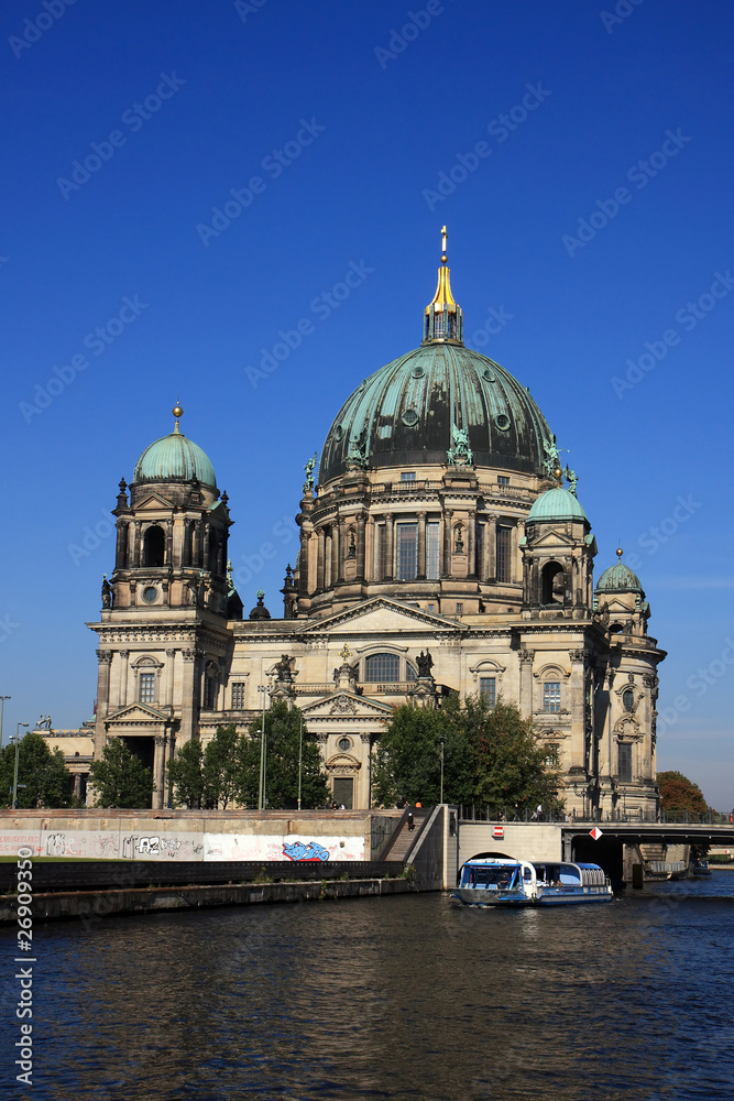 Berliner Dom an der Spree