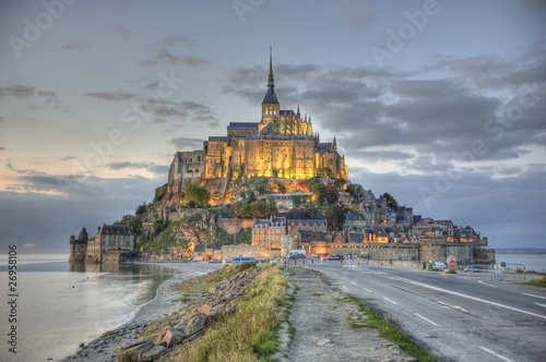 Mont-Saint-Michel de nuit en HDR