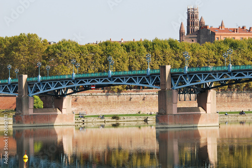 Pont Saint-Pierre à Toulouse en automne