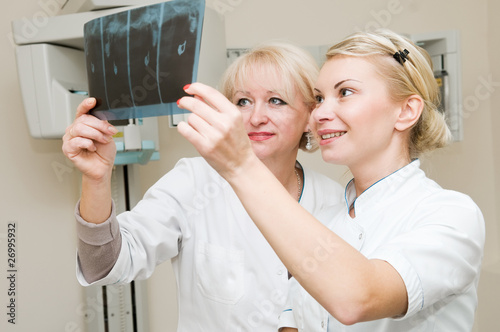 dental X-ray image examaning
