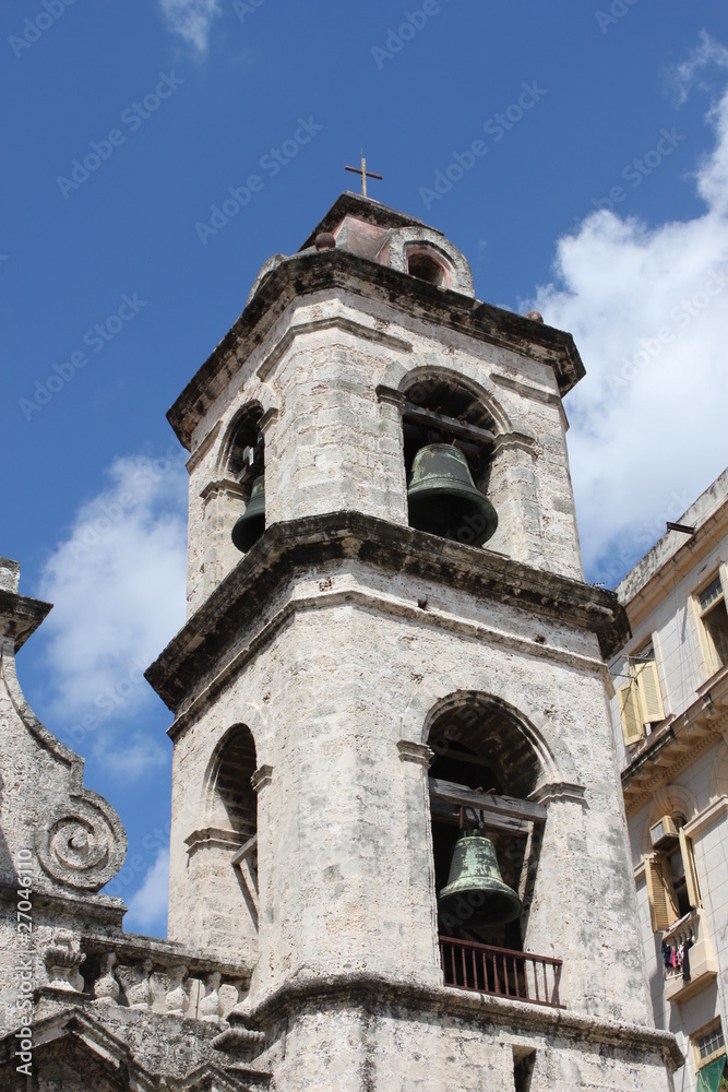 Clocher de la cathédrale de San Cristóbal à La Havane	