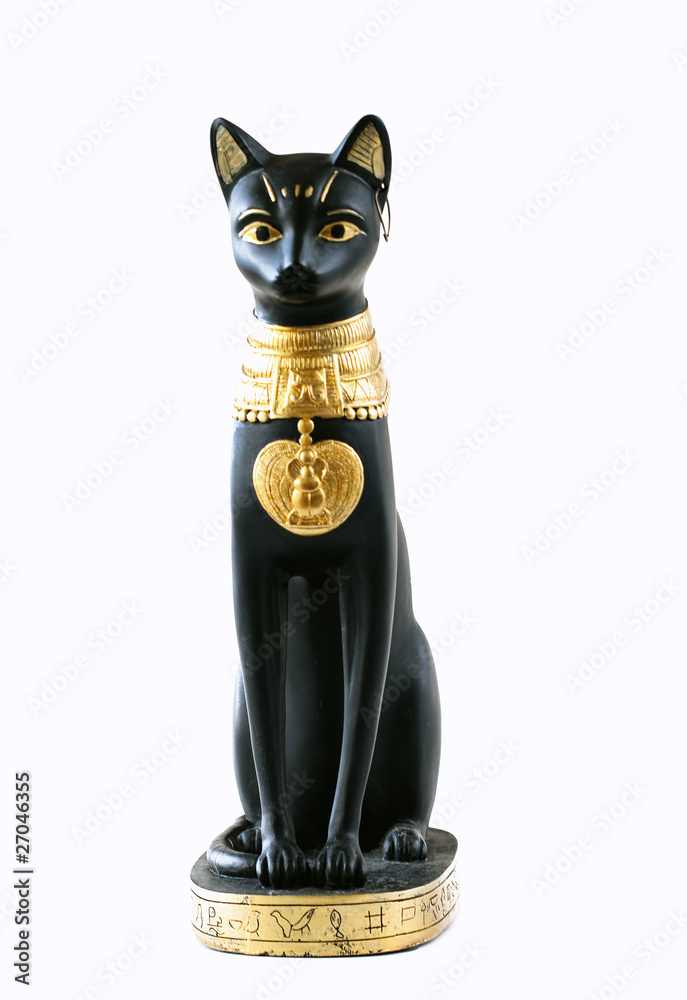 Fototapeta premium statue of egyptian cat