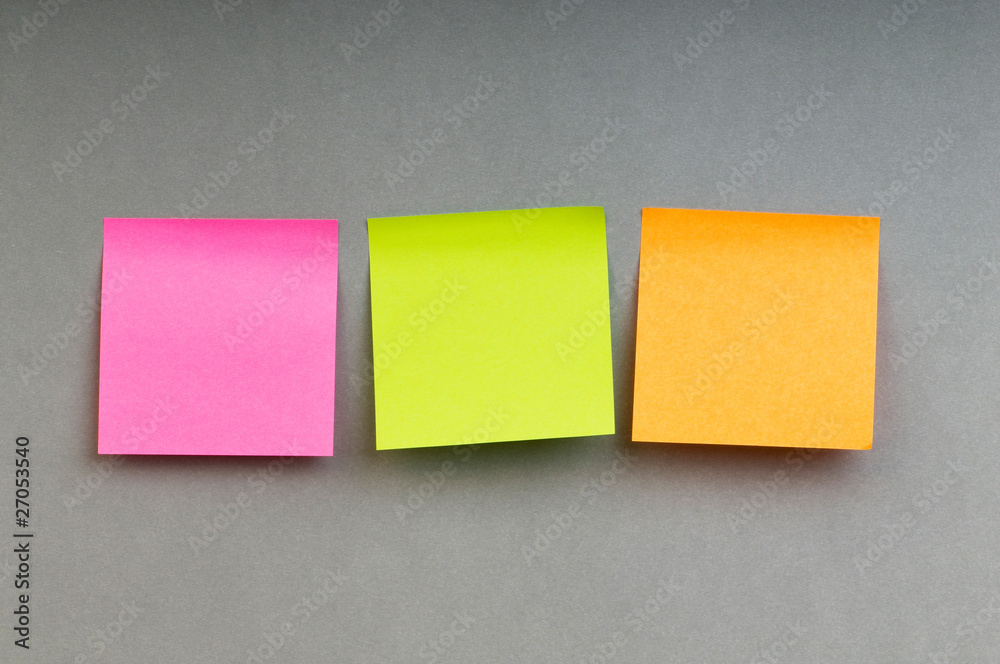 Reminder notes on the bright colorful paper Reminder notes on the bright colorful paper