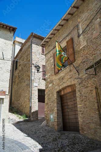 Alleyway. Montefalco. Umbria.