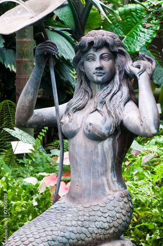 Mermaid statue photo