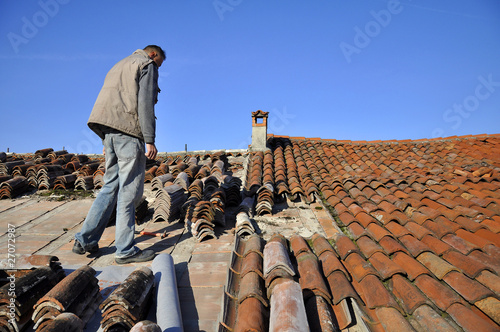 tetto casa restauro isolare edilizia lavoro cantiere coppo