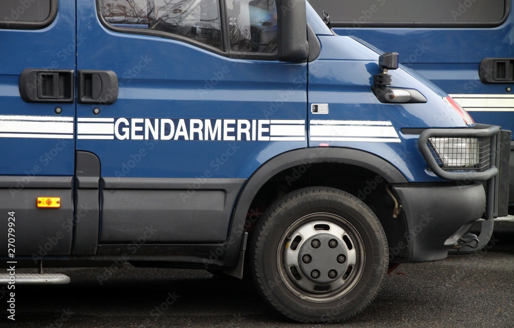 gendarmerie,camion,fourgon,gendarme,police,policier Photos