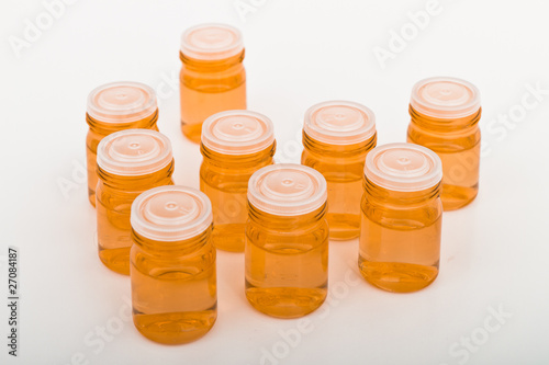 glass containers with concentrated antioxidant