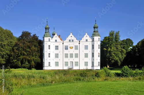 Schloss Ahrensburg photo