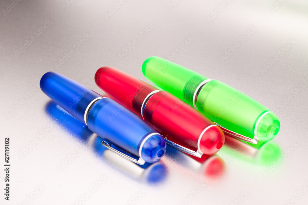 colored pens colored pens