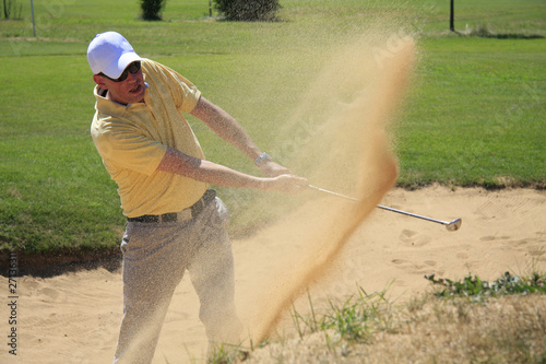 GOLF - Bunkerschlag photo