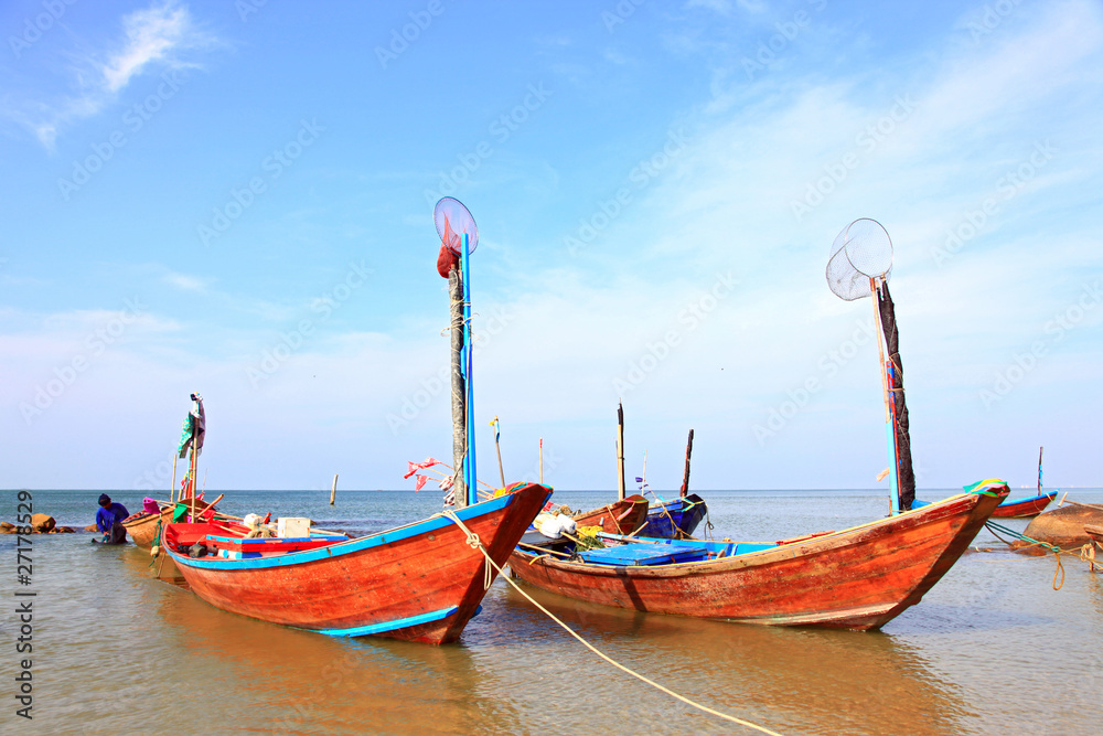 Fototapeta premium fisherman long tail boat park at the Rayong beach