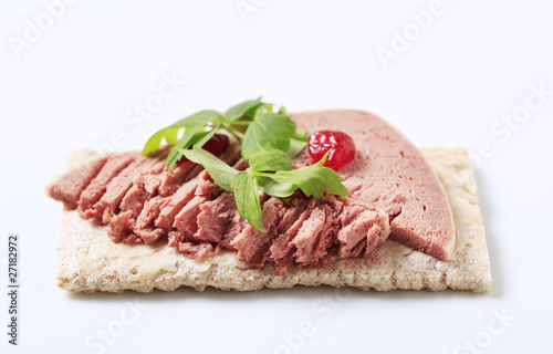 Crispbread and liver pate