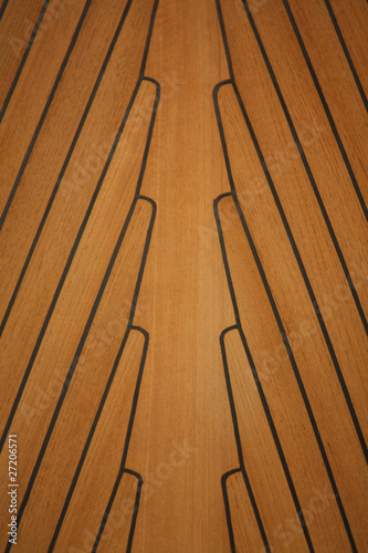 Detail von Teakdeck auf Segelyacht