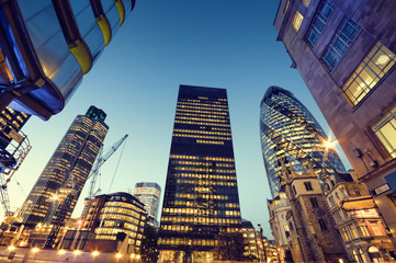 Wandcirkels Londen Wolkenkrabbers in financieel hart Londen  © fazon