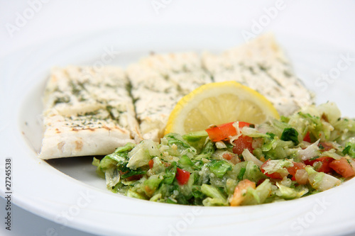 burek arabi con verdure miste e limone