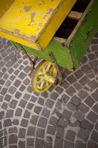 brouette chariot livraison brocante antiquité vintage