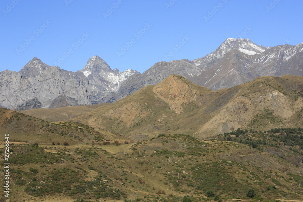 valle junto al ibon de Piedrafita de Jaca, Pirineos
