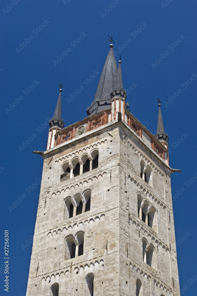 Glockenturm in Susa