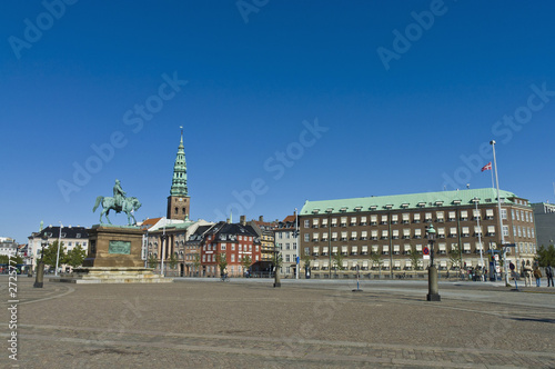 Folkets Kaerlighed statue at Copenhagen