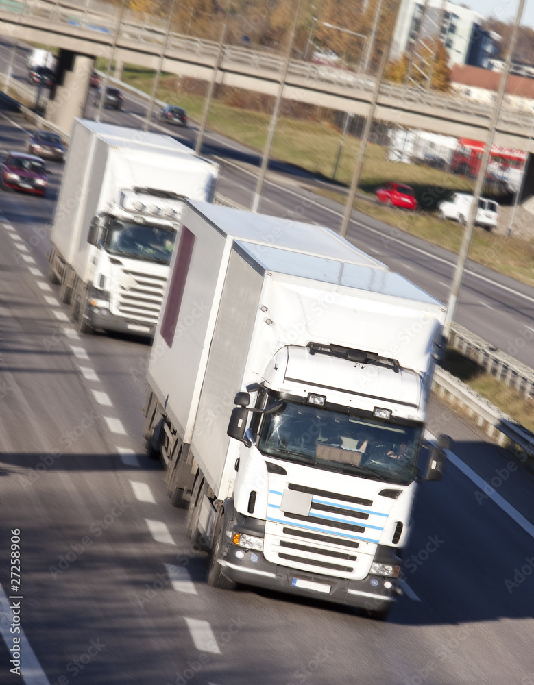 Naklejka premium Clean white truck