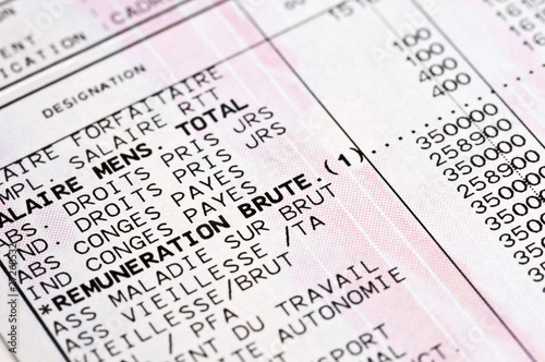 Bulletin de salaire français, feuille de paie, charges et cotisation sociales, réforme de la retraite