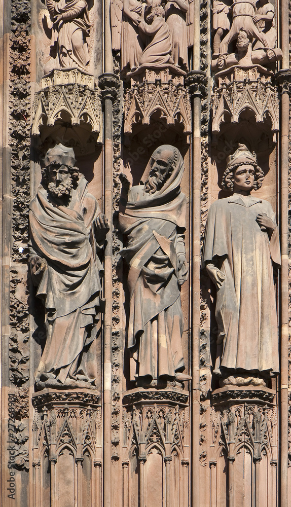 Naklejka premium Sculptures du portail de la cathédrale de Strasbourg