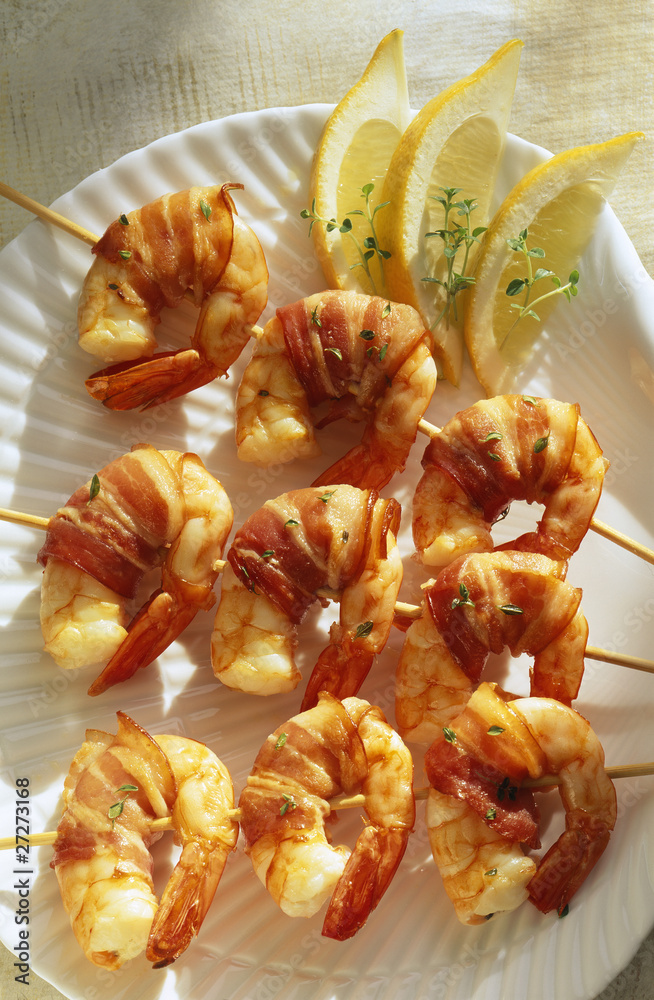 Fotografie Brochettes de gambas au lard