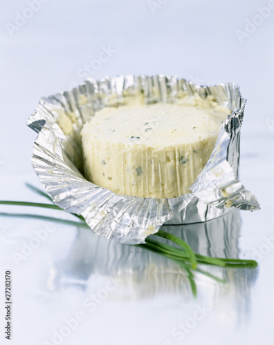 Boursin, fromage frais à l'ail et à la ciboulette