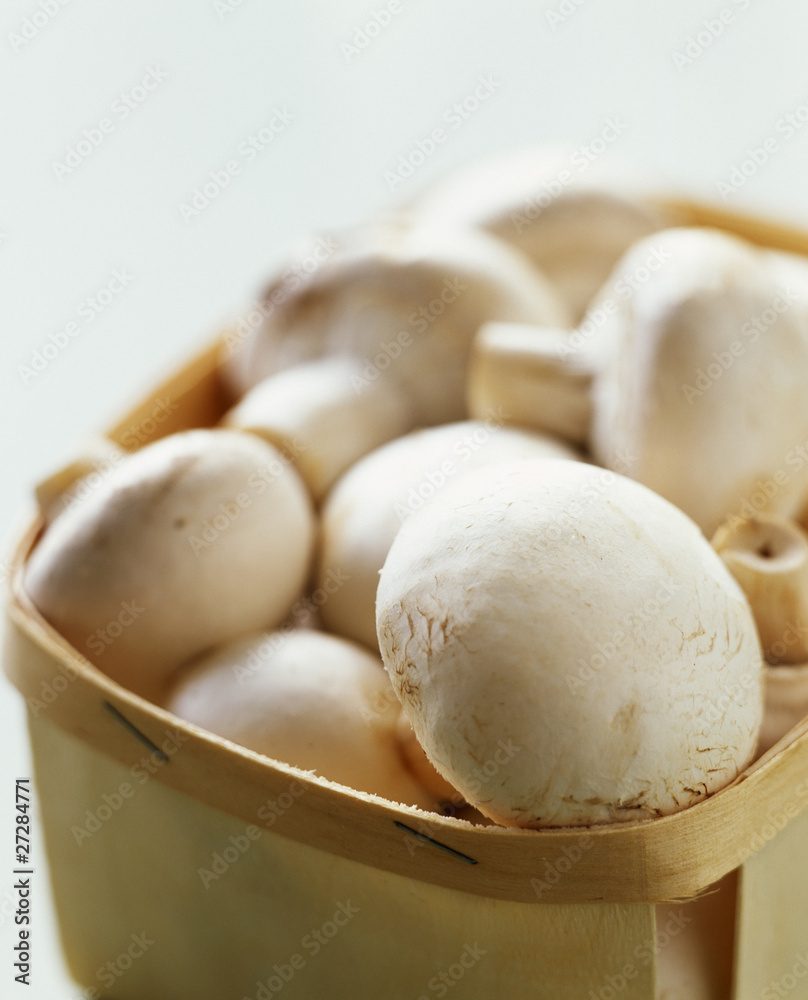 Barquette de champignons de Paris