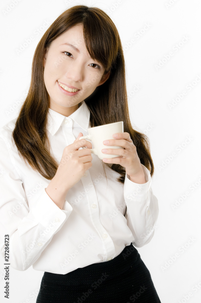 コーヒーを飲む女性社員 コーヒーを飲む女性社員