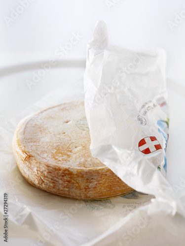 Fototapeta Naklejka Na Ścianę i Meble -  Reblochon