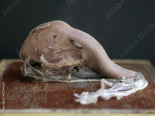 Fototapeta Naklejka Na Ścianę i Meble -  Langue de boeuf cuite