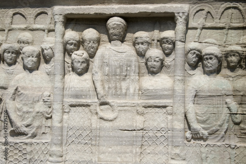 Canvas Print Istanbul - bas-reliefs detail Obelisk - Turkey