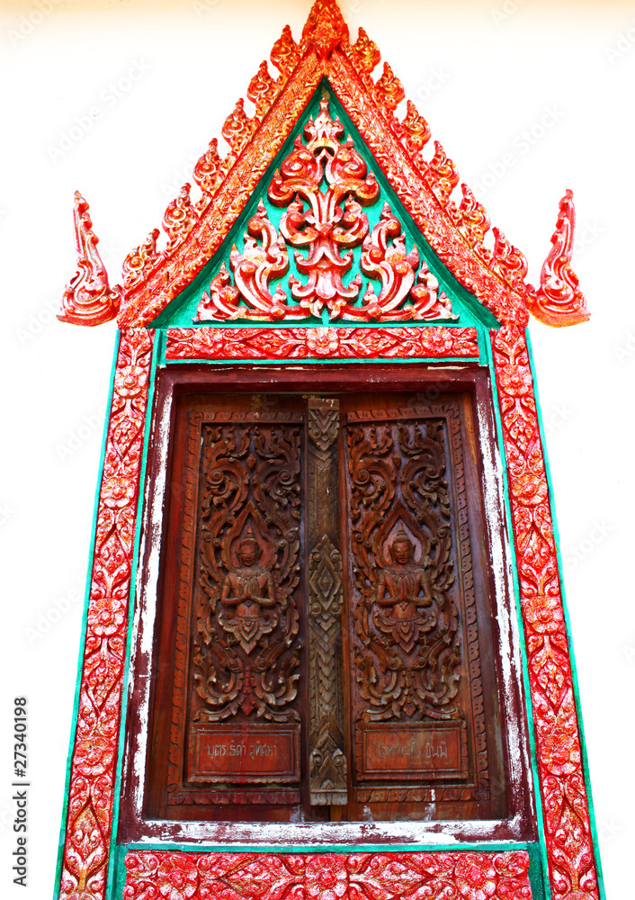 Fototapeta premium Buddhist Art Carving And Painting On Temple Window