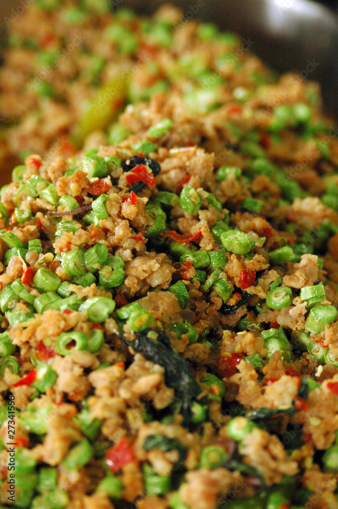 Fried long bean with yellow curry powder