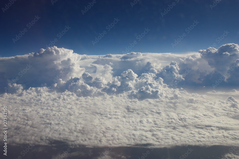 Fototapeta premium Über den Wolken