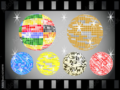 Sechs Discokugeln im Filmstreifen