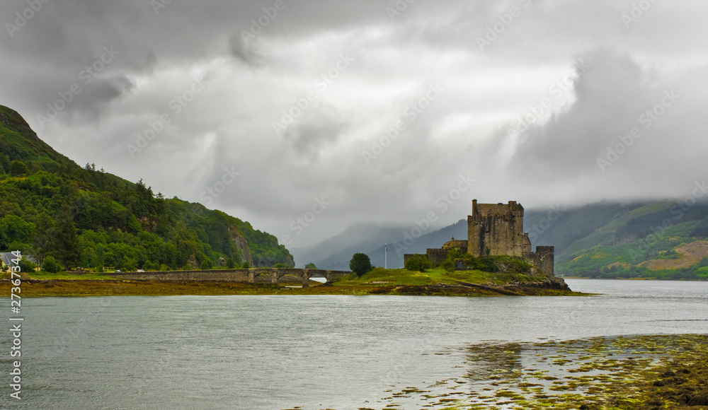 Eilean Donan Castle in Scotland: surrounded by lake