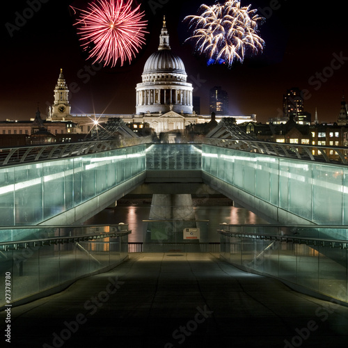 Canvas Print St. Paul's Cathedral and Fireworks