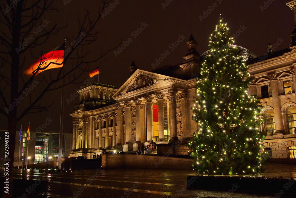 Fototapeta premium Berlin Reichstag Weihnachten 02