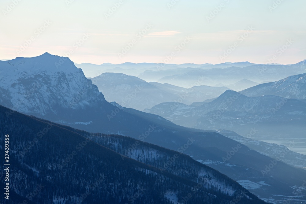 Mountinas Mountinas