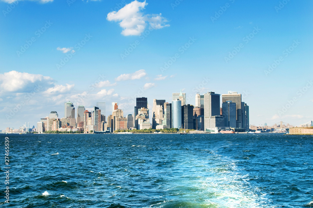 Naklejka premium New York city panorama with tall skyscrapers