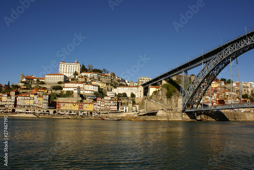Oporto, vista desde Gaia con el Duero y el puente photo