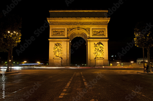 Night Paris, Arc de Triomphe © karitap