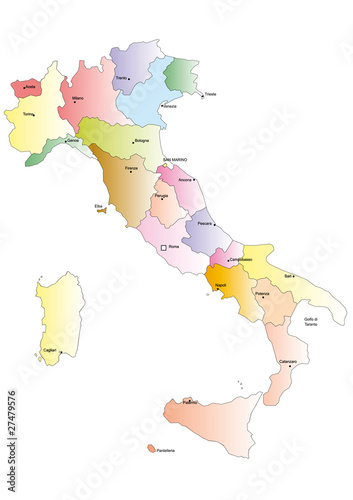 italia con regioni sfumate