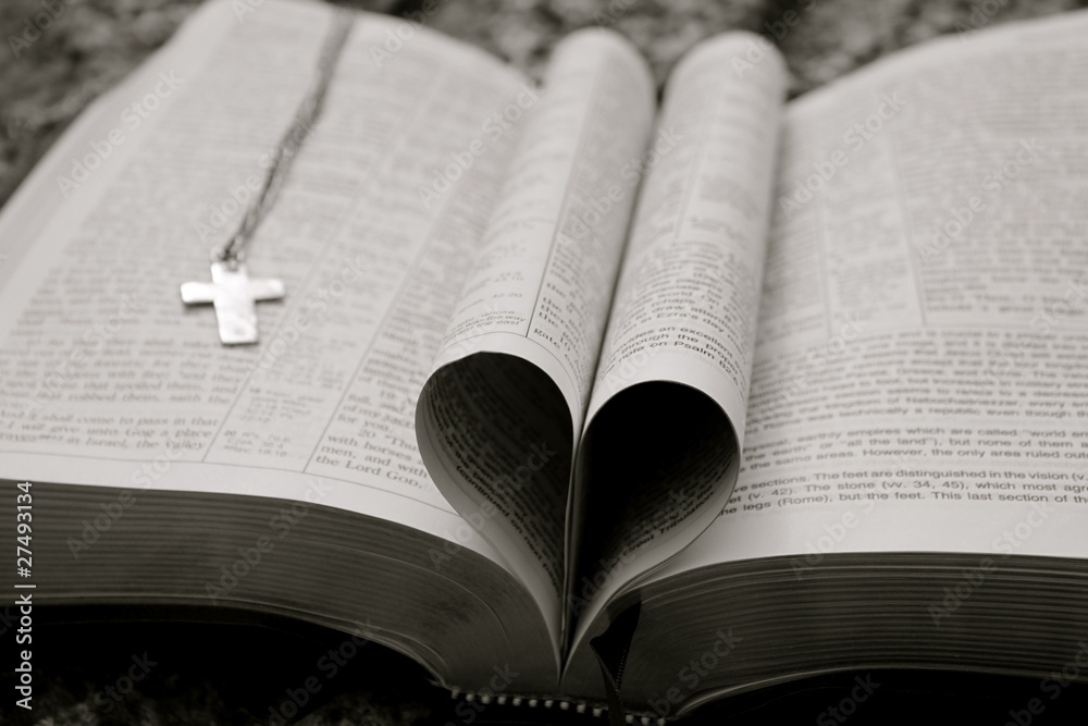 Fototapeta premium Bible with Heart and Cross II