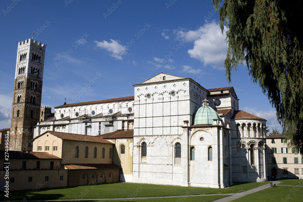 Lucca, side view of the Cathedral - Italy