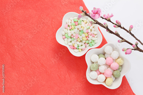 Fototapeta kuchenna 雛あられと桃の花